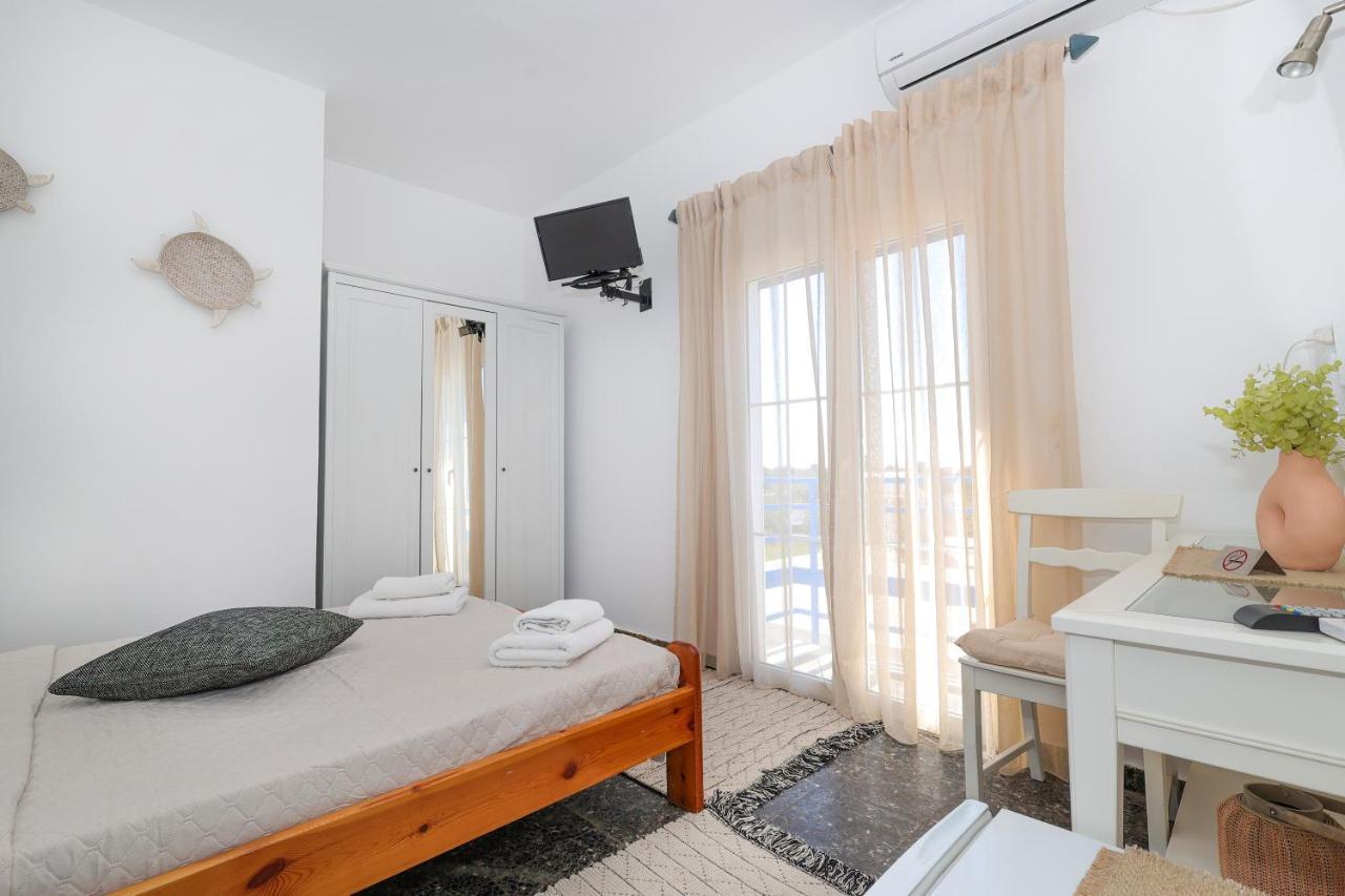 Hotel Hippocampus Perdika  Exterior foto