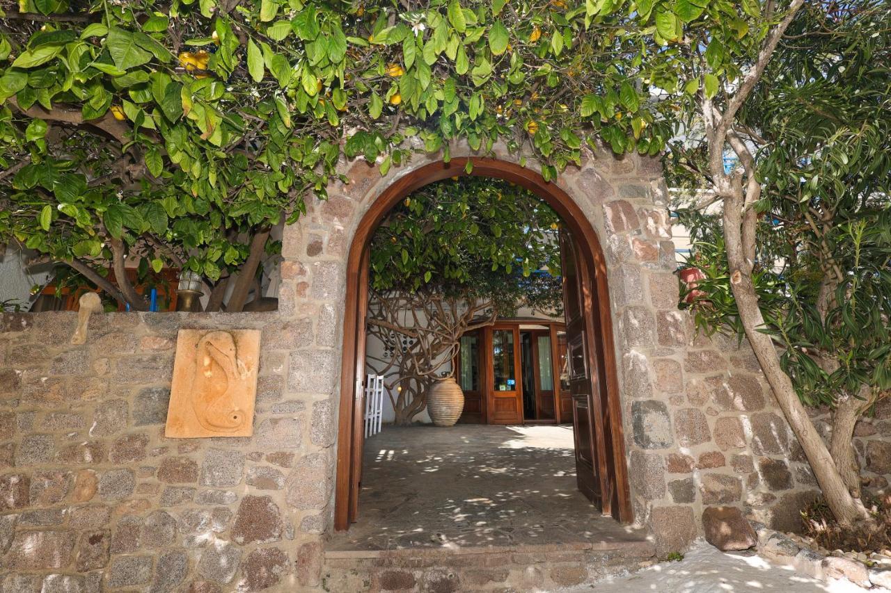 Hotel Hippocampus Perdika  Exterior foto